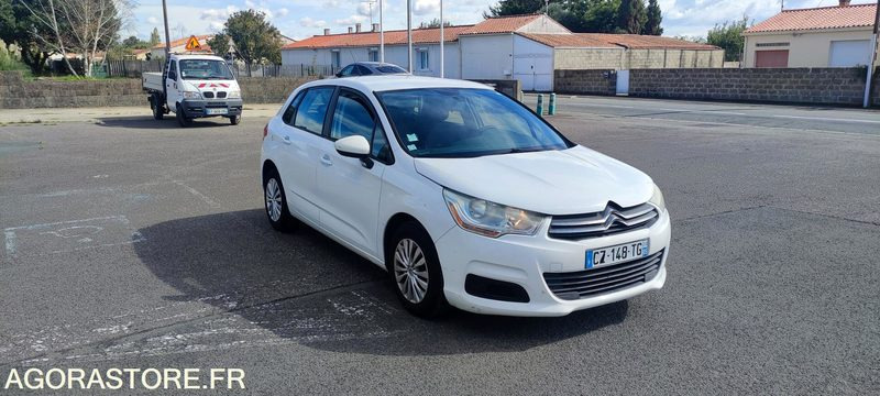 CITROEN C4 - سيارة: صورة 2 CITROEN C4 - سيارة: صورة 2