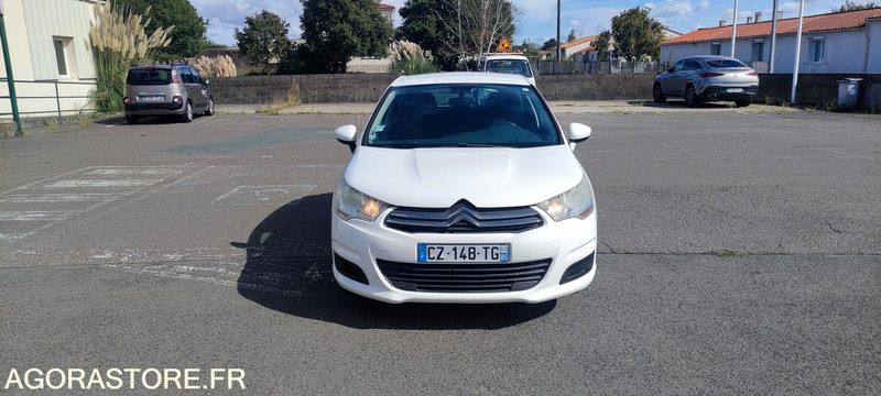 CITROEN C4 - سيارة: صورة 1 CITROEN C4 - سيارة: صورة 1