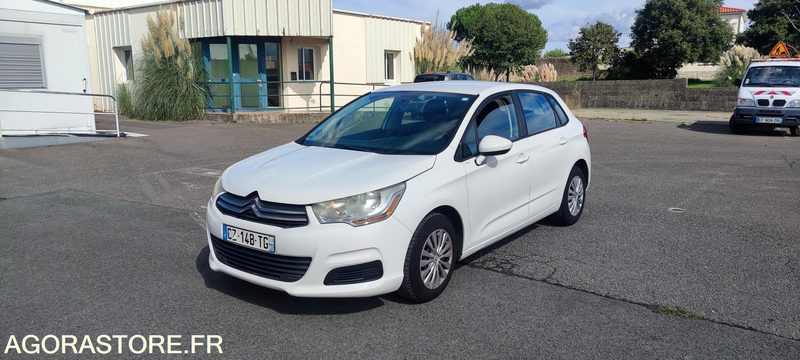 CITROEN C4 - سيارة: صورة 3 CITROEN C4 - سيارة: صورة 3