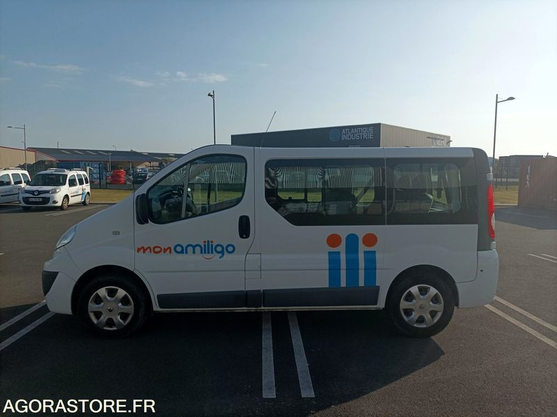 CP-910-CW - Roulant - RENAULT TRAFIC - VP - 9 Places - 308 000 Kms - حافلة صغيرة, ميكروباص: صورة 2 CP-910-CW - Roulant - RENAULT TRAFIC - VP - 9 Places - 308 000 Kms - حافلة صغيرة, ميكروباص: صورة 2