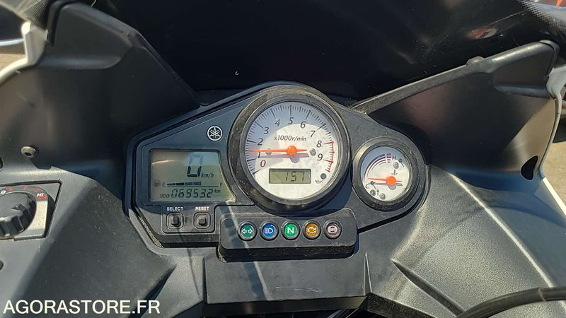 CV 384 MQ - YAMAHA TDM900 - 2013 - 69532KM - دراجة نارية: صورة 5 CV 384 MQ - YAMAHA TDM900 - 2013 - 69532KM - دراجة نارية: صورة 5