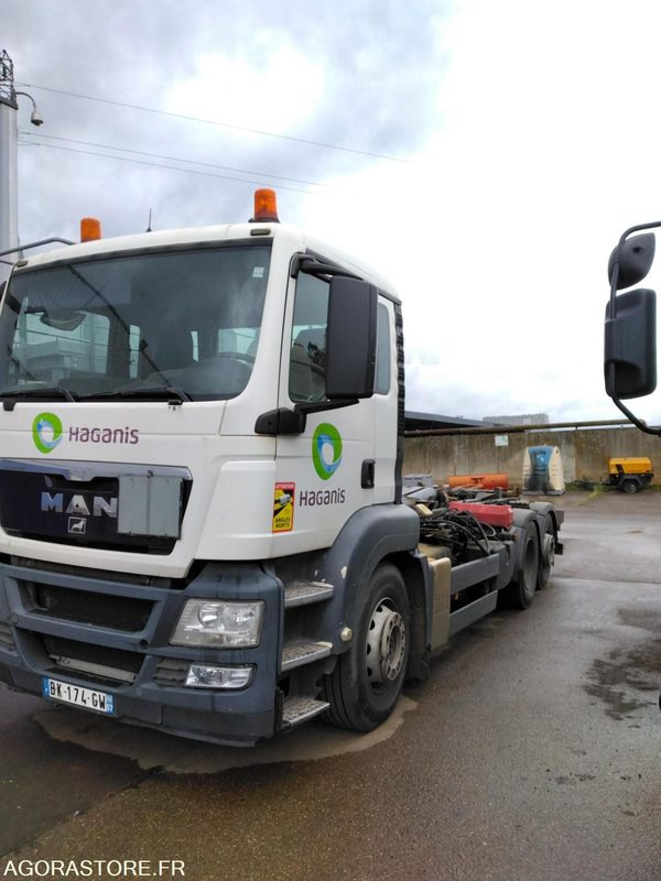 Camion Ampliroll MAN 26 tonnes - شاحنة برافعة خطافية: صورة 2 Camion Ampliroll MAN 26 tonnes - شاحنة برافعة خطافية: صورة 2