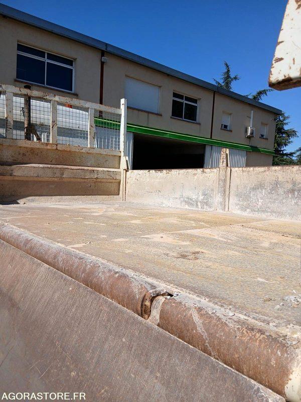 Camion Renault 150 - 2000 - 480392kms - شاحنة قلاب: صورة 4 Camion Renault 150 - 2000 - 480392kms - شاحنة قلاب: صورة 4