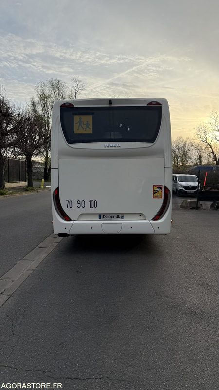 Car IVECO CROSSWAY EURO 6 2015 103 000 km CT OK - حافلة مدرسية: صورة 5 Car IVECO CROSSWAY EURO 6 2015 103 000 km CT OK - حافلة مدرسية: صورة 5