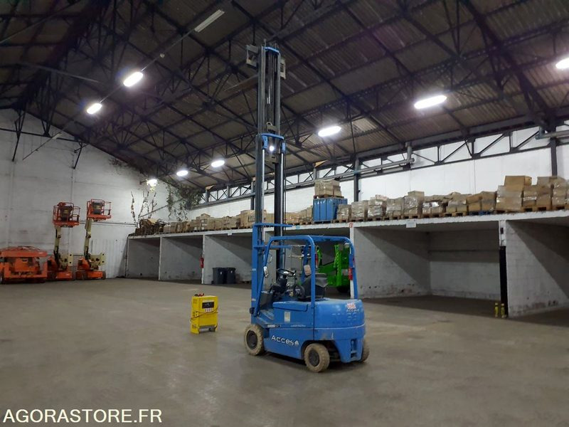 Chariot élévateur ELEC 2.5T Triplex 5,5M NISSAN QO2L25 - رافعة شوكية كهربائية: صورة 1 Chariot élévateur ELEC 2.5T Triplex 5,5M NISSAN QO2L25 - رافعة شوكية كهربائية: صورة 1