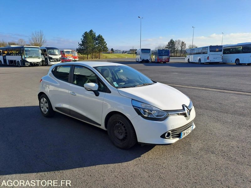 Clio IV 1.5 DCI de 2015 - سيارة: صورة 1 Clio IV 1.5 DCI de 2015 - سيارة: صورة 1