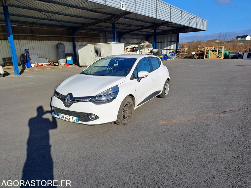 Clio IV 1.5 DCI de 2015 - سيارة: صورة 2 Clio IV 1.5 DCI de 2015 - سيارة: صورة 2