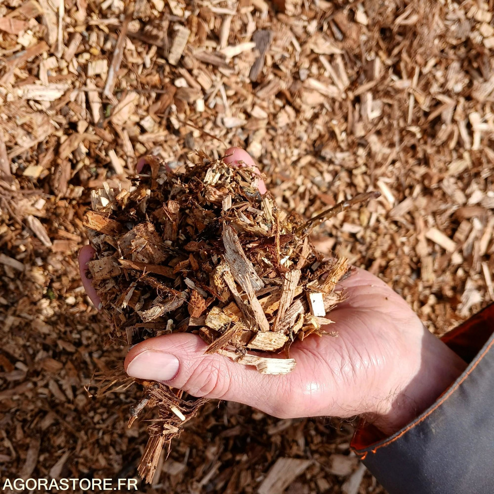Copeaux de feuillus 20m3 (25€/m3) - معدات البستنة: صورة 2 Copeaux de feuillus 20m3 (25€/m3) - معدات البستنة: صورة 2