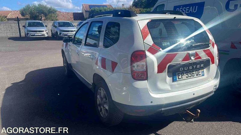 DACIA DUSTER - 2017 - 165790KM - EP996QE - سيارة دفع رباعي: صورة 3 DACIA DUSTER - 2017 - 165790KM - EP996QE - سيارة دفع رباعي: صورة 3