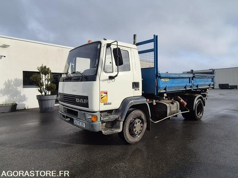 DAF 55TI TRI BENNE - شاحنة: صورة 1 DAF 55TI TRI BENNE - شاحنة: صورة 1