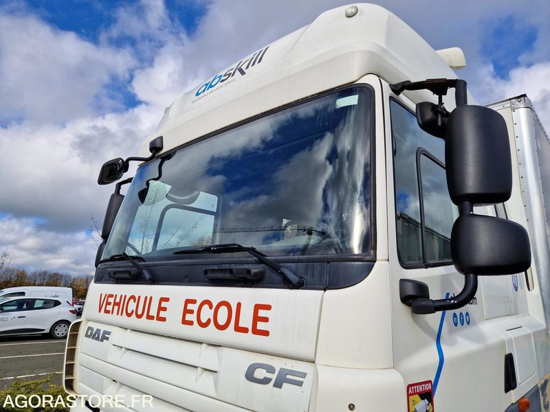 DAF CF 85.360 - 2013 - 219991 Kms - CR845FW - رأس تريلا: صورة 5 DAF CF 85.360 - 2013 - 219991 Kms - CR845FW - رأس تريلا: صورة 5