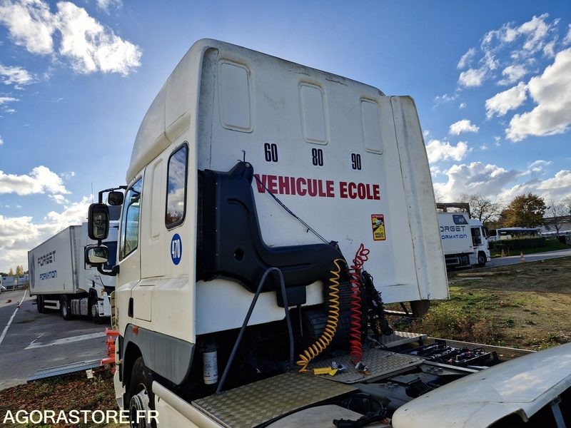 DAF CF 85.360 - 2013 - رأس تريلا: صورة 5 DAF CF 85.360 - 2013 - رأس تريلا: صورة 5