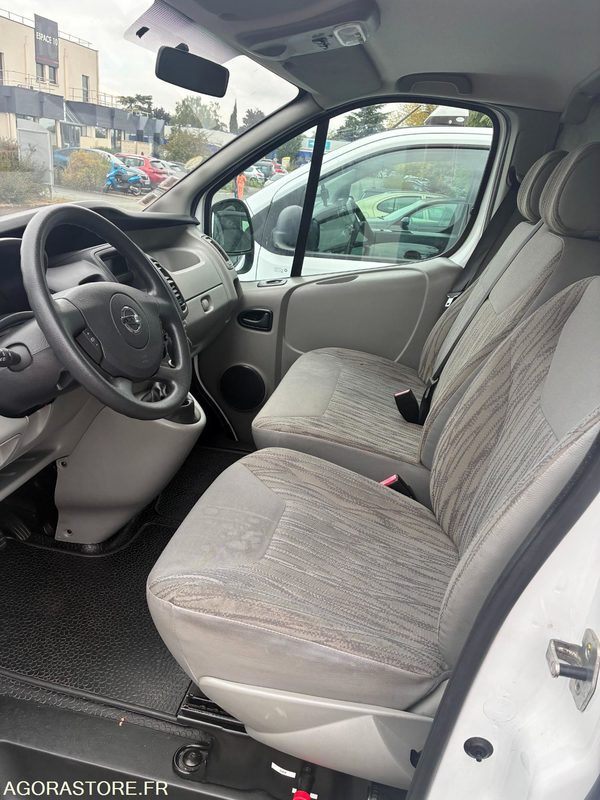 DE-899-NB - Roulant - NISSAN PRIMASTAR - VASP - CG KS - 179 000 Kms - سيارة إسعاف: صورة 5 DE-899-NB - Roulant - NISSAN PRIMASTAR - VASP - CG KS - 179 000 Kms - سيارة إسعاف: صورة 5