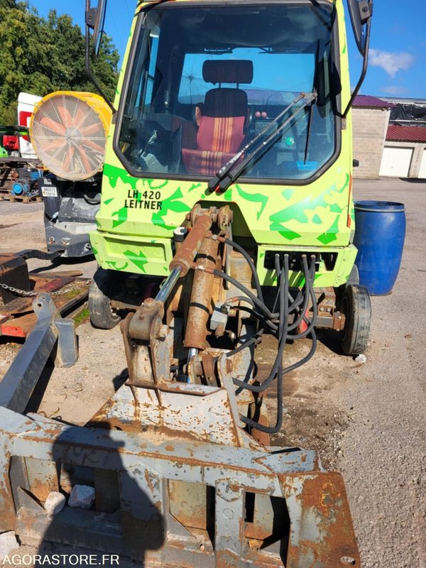 Dameuse leitner lh 420 - معدات البستنة: صورة 2 Dameuse leitner lh 420 - معدات البستنة: صورة 2