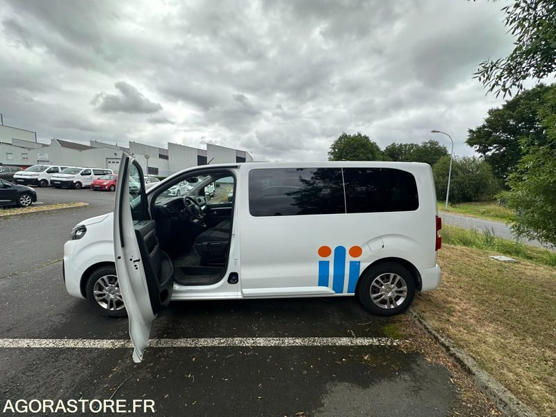 EM-645-ZF - Roulant - VP - 9 Places - Jumpy SPACE TOURER - 210 716 Kms - حافلة صغيرة, ميكروباص: صورة 3 EM-645-ZF - Roulant - VP - 9 Places - Jumpy SPACE TOURER - 210 716 Kms - حافلة صغيرة, ميكروباص: صورة 3