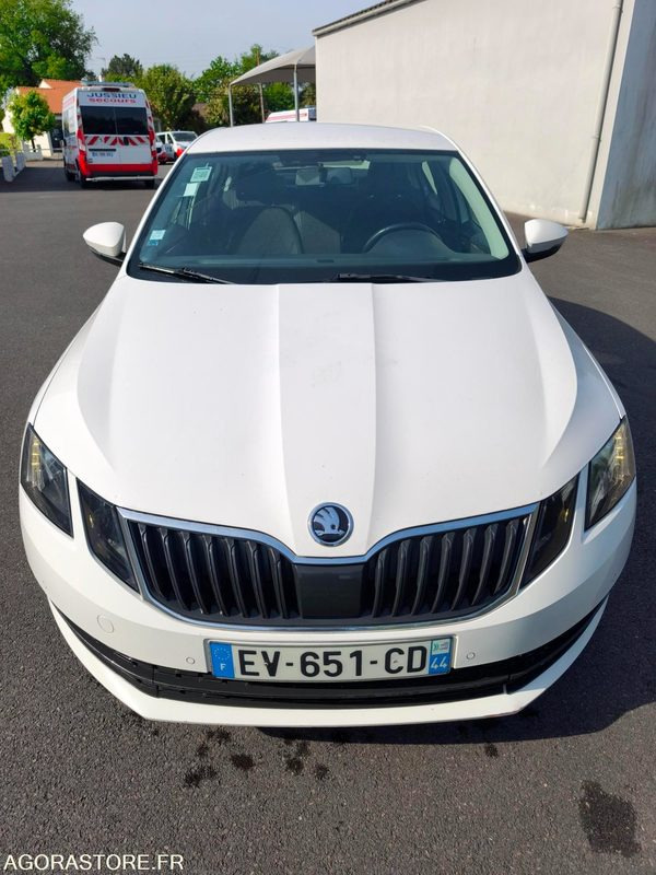 EV-651-CD - Roulant - SKODA OCTAVIA - VP - 348 356 Kms - سيارة: صورة 3 EV-651-CD - Roulant - SKODA OCTAVIA - VP - 348 356 Kms - سيارة: صورة 3