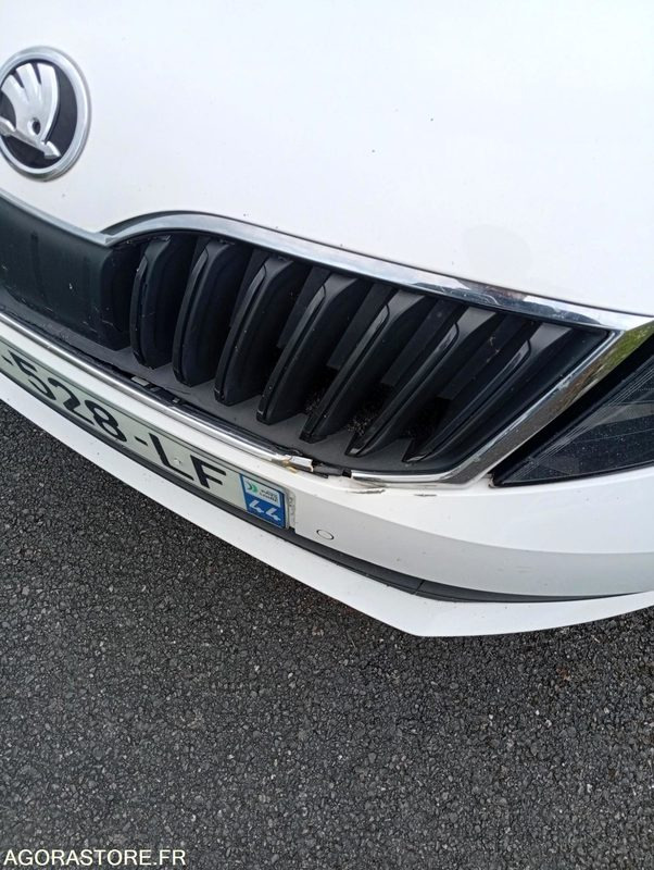 EY-528-LF - Roulant - SKODA OCTAVIA - VP - 421 000 Kms - سيارة: صورة 5 EY-528-LF - Roulant - SKODA OCTAVIA - VP - 421 000 Kms - سيارة: صورة 5