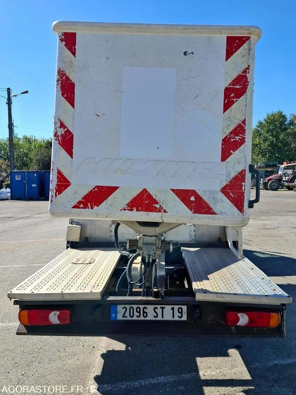 Elévateur à Nacelle 160 ALU CABSTAR sur châssis NISSAN <3.5T H.16M - 2007 - منصة محمولة مثبتة على الشاحنة: صورة 4 Elévateur à Nacelle 160 ALU CABSTAR sur châssis NISSAN <3.5T H.16M - 2007 - منصة محمولة مثبتة على الشاحنة: صورة 4