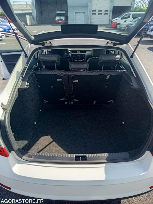 FF-759-PS - Roulant - SKODA OCTAVIA - VP - 394 000 KS - سيارة: صورة 5 FF-759-PS - Roulant - SKODA OCTAVIA - VP - 394 000 KS - سيارة: صورة 5