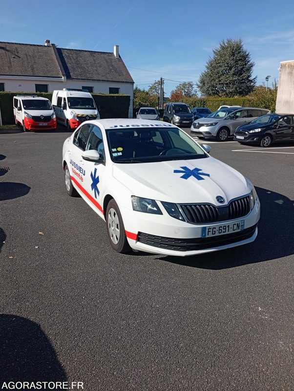 FG-691-CN - Roulant - SKODA Octavia - VP - 395 000 Kms - سيارة: صورة 1 FG-691-CN - Roulant - SKODA Octavia - VP - 395 000 Kms - سيارة: صورة 1