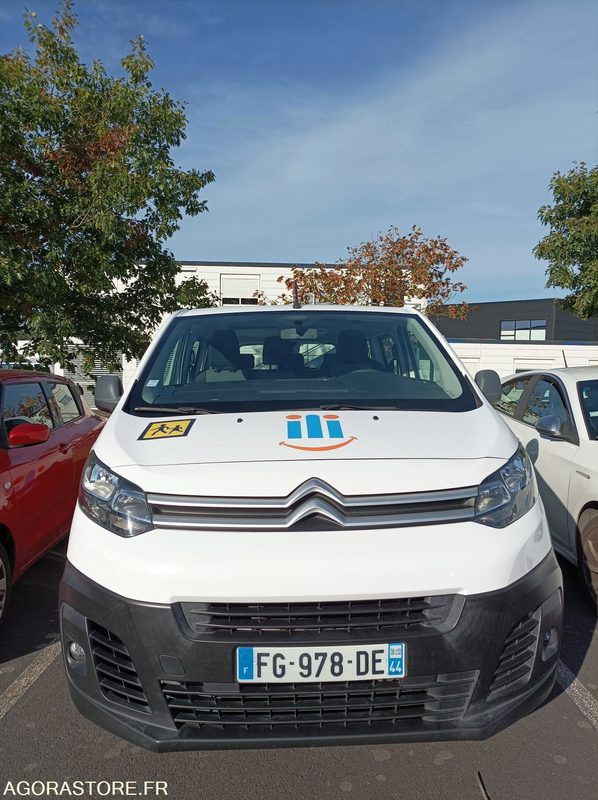 FG-978-DE - Roulant - CITROEN JUMPY SPACE TOURER - VP - 191 507 Kms - حافلة صغيرة, ميكروباص: صورة 3 FG-978-DE - Roulant - CITROEN JUMPY SPACE TOURER - VP - 191 507 Kms - حافلة صغيرة, ميكروباص: صورة 3
