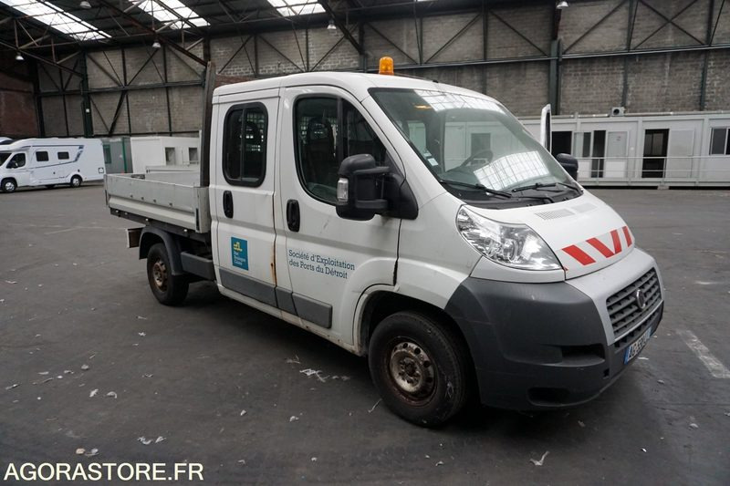 FIAT DUCATO PLATEAU DOUBLE CABINE - قلاب صغير: صورة 1 FIAT DUCATO PLATEAU DOUBLE CABINE - قلاب صغير: صورة 1