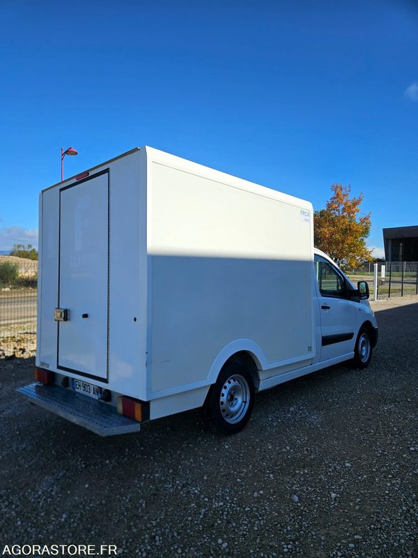 FIAT SCUDO 2.0 130 CAISSE FRIGORIFIQUE FRCX 3 PLACES - شاحنة توصيل مبردة: صورة 4 FIAT SCUDO 2.0 130 CAISSE FRIGORIFIQUE FRCX 3 PLACES - شاحنة توصيل مبردة: صورة 4