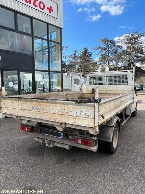 FORD TRANSIT 2.4 TD BENNE - 2002 - 204 000km - قلاب صغير: صورة 4 FORD TRANSIT 2.4 TD BENNE - 2002 - 204 000km - قلاب صغير: صورة 4