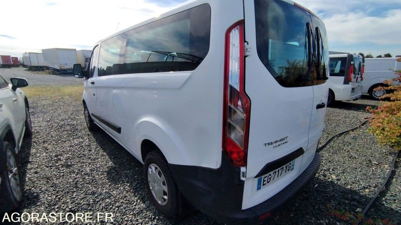 FORD TRANSIT - 9 Places - 2016 - 259108 Kms - EG717YG - فان: صورة 4 FORD TRANSIT - 9 Places - 2016 - 259108 Kms - EG717YG - فان: صورة 4