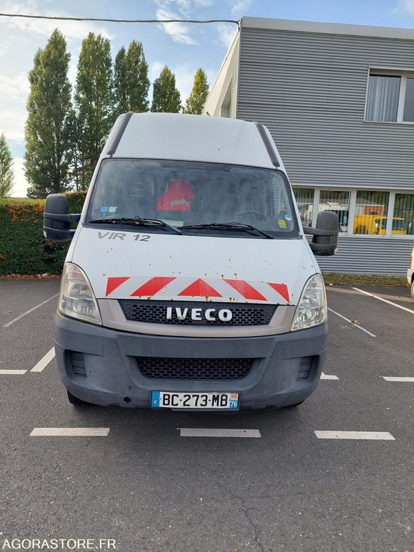 FOURGON IVECO AVEC GROUPE HP 371482 KMS / BC273MB (VENTE EXPORT UNIQUEMENT) - فان: صورة 1 FOURGON IVECO AVEC GROUPE HP 371482 KMS / BC273MB (VENTE EXPORT UNIQUEMENT) - فان: صورة 1