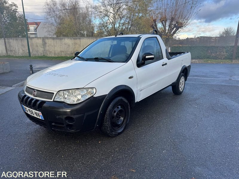 Fiat Strada II Pick Up 1.3 MJTD - شاحنة البيك أب: صورة 2 Fiat Strada II Pick Up 1.3 MJTD - شاحنة البيك أب: صورة 2