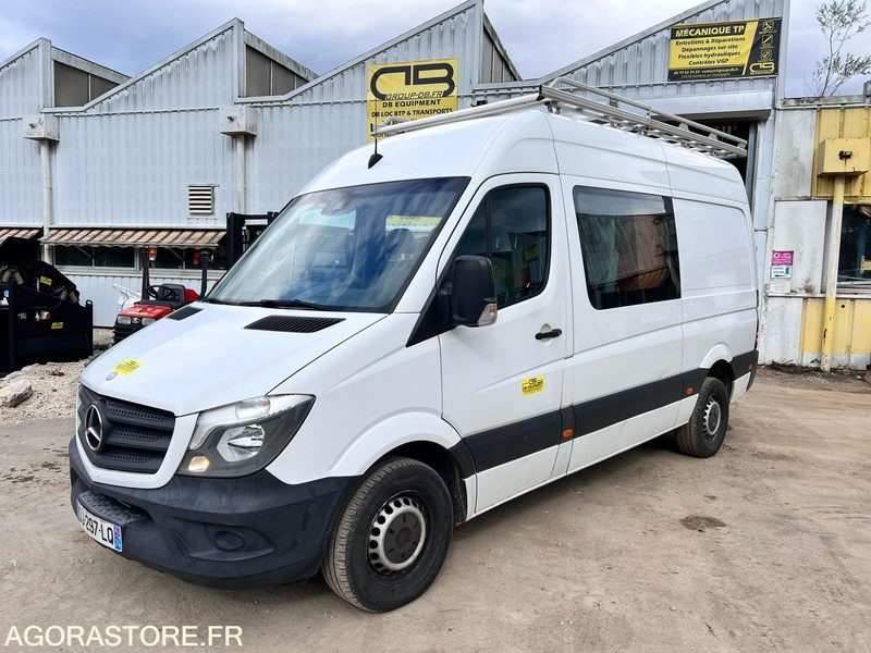 Fourgon Mercedes-Benz SPRINTER 2 V6 3L 190cv - 2014 - 143500Kms - فان: صورة 1 Fourgon Mercedes-Benz SPRINTER 2 V6 3L 190cv - 2014 - 143500Kms - فان: صورة 1