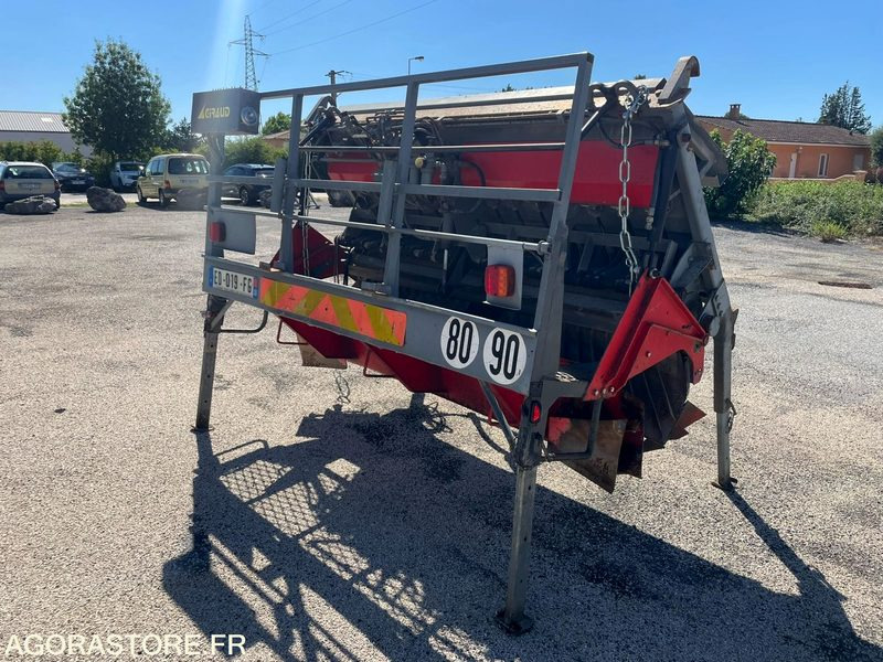 GRAVILLONNEUR ROLA 450 MAUGUIN D'OCCASION - معــدات الاسفلت: صورة 3 GRAVILLONNEUR ROLA 450 MAUGUIN D'OCCASION - معــدات الاسفلت: صورة 3