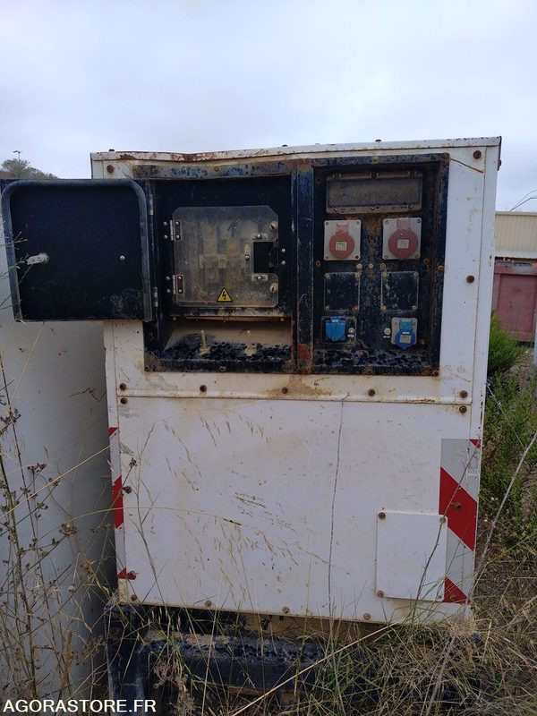 Groupe électrogène SDMO 60 kVA - مجموعة المولد: صورة 3 Groupe électrogène SDMO 60 kVA - مجموعة المولد: صورة 3