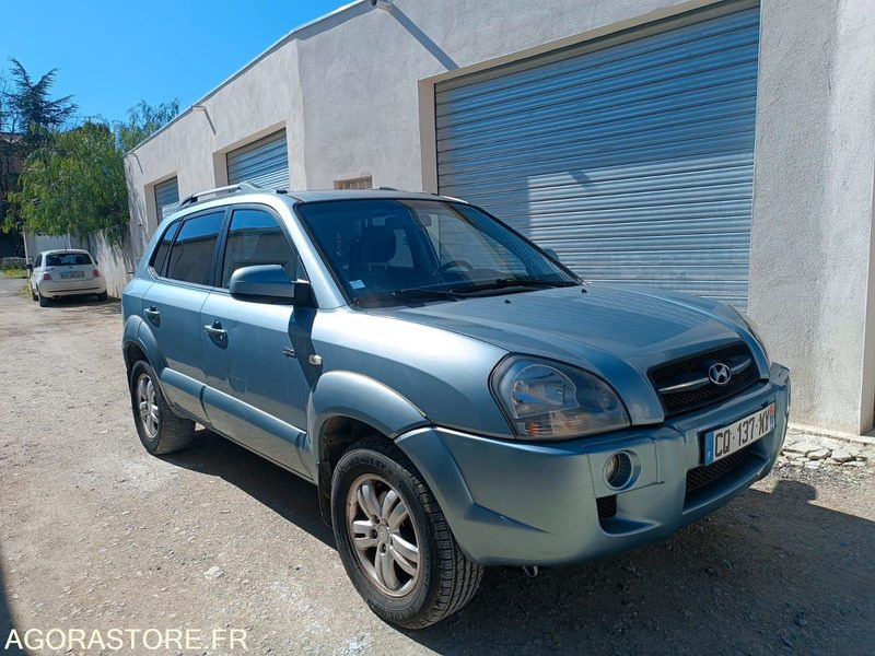 HYUNDAI TUCSON - 2007 - 224500KMS - سيارة دفع رباعي: صورة 2 HYUNDAI TUCSON - 2007 - 224500KMS - سيارة دفع رباعي: صورة 2