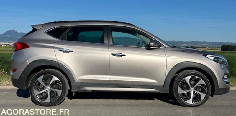 HYUNDAI TUCSON III 1.7 CRDI 141 CH EXECUTIVE 2WD DCT-7 - 2016 - 141 950 kms - سيارة دفع رباعي: صورة 1 HYUNDAI TUCSON III 1.7 CRDI 141 CH EXECUTIVE 2WD DCT-7 - 2016 - 141 950 kms - سيارة دفع رباعي: صورة 1