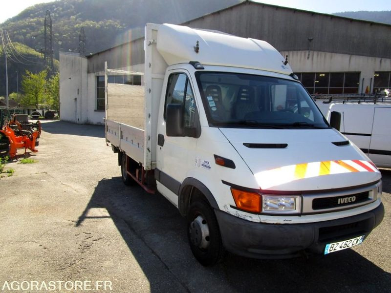 IVECO DAILY 35C11 du 28/04/2000 (Contrôle Technique joint) - فان: صورة 3 IVECO DAILY 35C11 du 28/04/2000 (Contrôle Technique joint) - فان: صورة 3