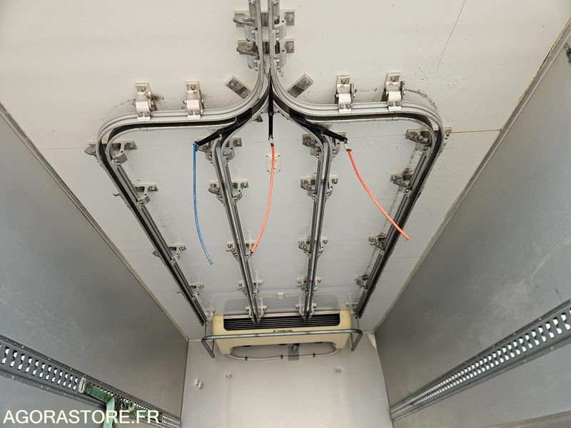 IVECO DAILY 72C21 PORTE VIANDE FRIGORIFIQUE - 2017 - شاحنة: صورة 5 IVECO DAILY 72C21 PORTE VIANDE FRIGORIFIQUE - 2017 - شاحنة: صورة 5