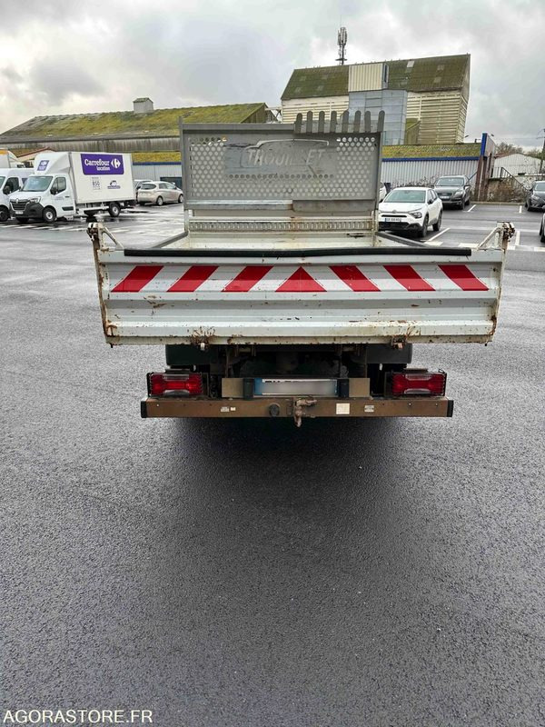 IVECO DAILY CHASSIS CABINE- 2019- 134920KM - قلاب صغير: صورة 5 IVECO DAILY CHASSIS CABINE- 2019- 134920KM - قلاب صغير: صورة 5