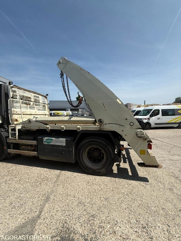 IVECO STRALIS MULTIBENNE 4x2 - 2015 / 60660KM - شاحنة: صورة 5 IVECO STRALIS MULTIBENNE 4x2 - 2015 / 60660KM - شاحنة: صورة 5
