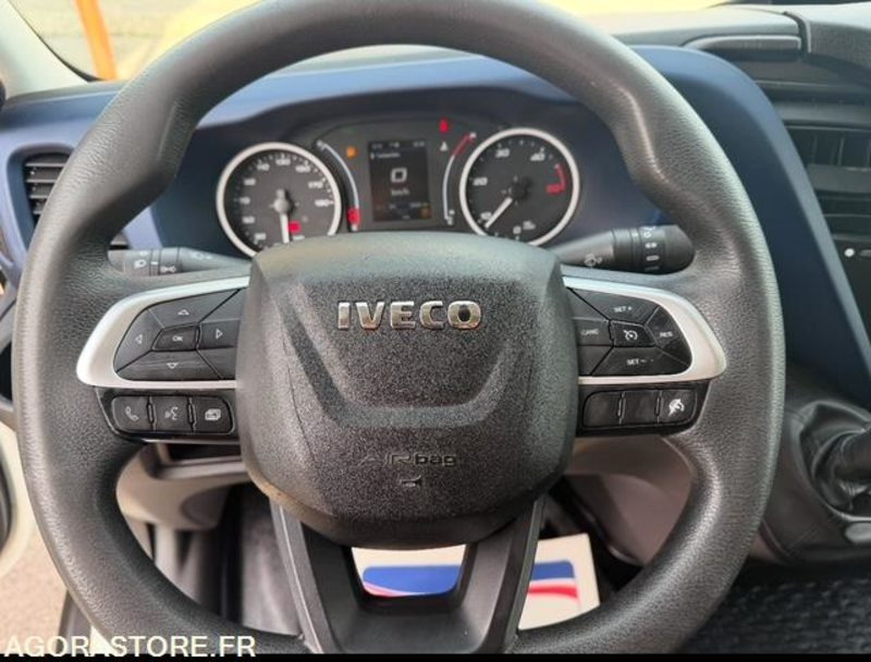 Iveco DAILY CCB - 2020 - 295 000km - فان: صورة 3 Iveco DAILY CCB - 2020 - 295 000km - فان: صورة 3