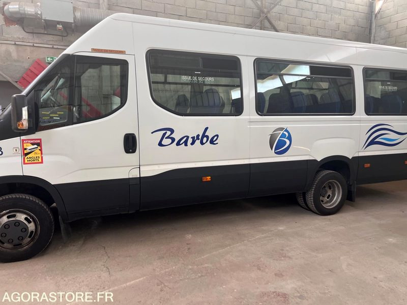 Iveco daily 08/2016 22 +1 places 240 000 kms - حافلة مدرسية: صورة 2 Iveco daily 08/2016 22 +1 places 240 000 kms - حافلة مدرسية: صورة 2