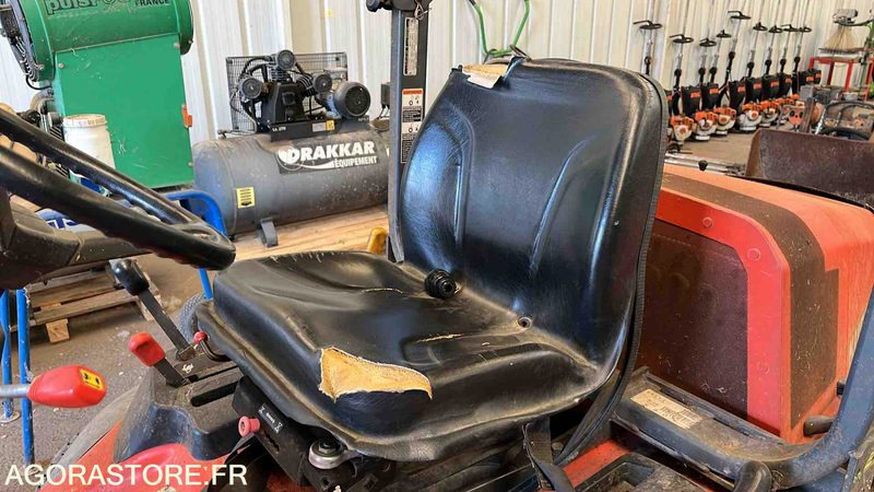 KUBOTA F3680 - 2010 - 2064h - جزازة عشب الحدائق: صورة 3 KUBOTA F3680 - 2010 - 2064h - جزازة عشب الحدائق: صورة 3