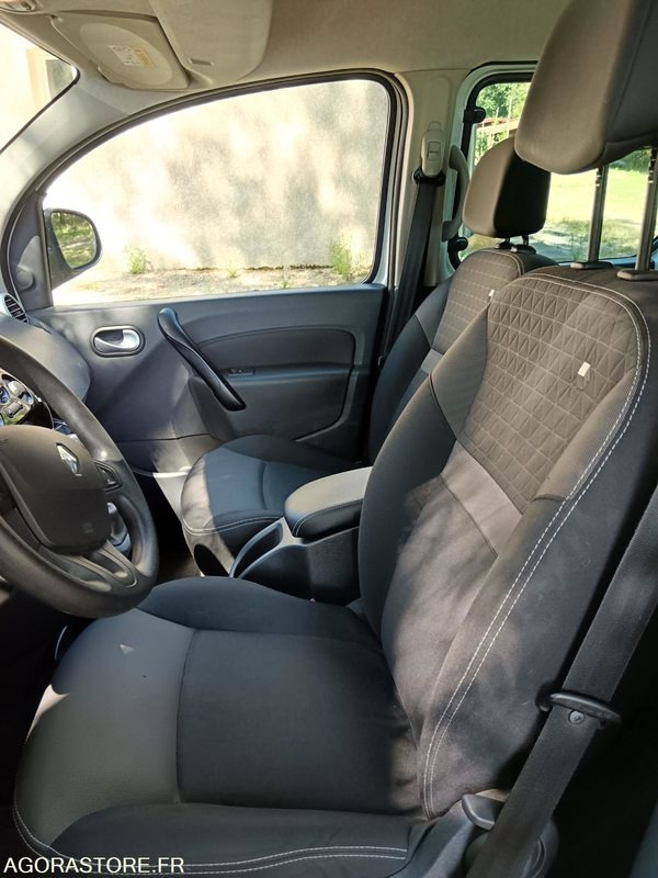 Kangoo 1.5 DCI - سيارة: صورة 4 Kangoo 1.5 DCI - سيارة: صورة 4