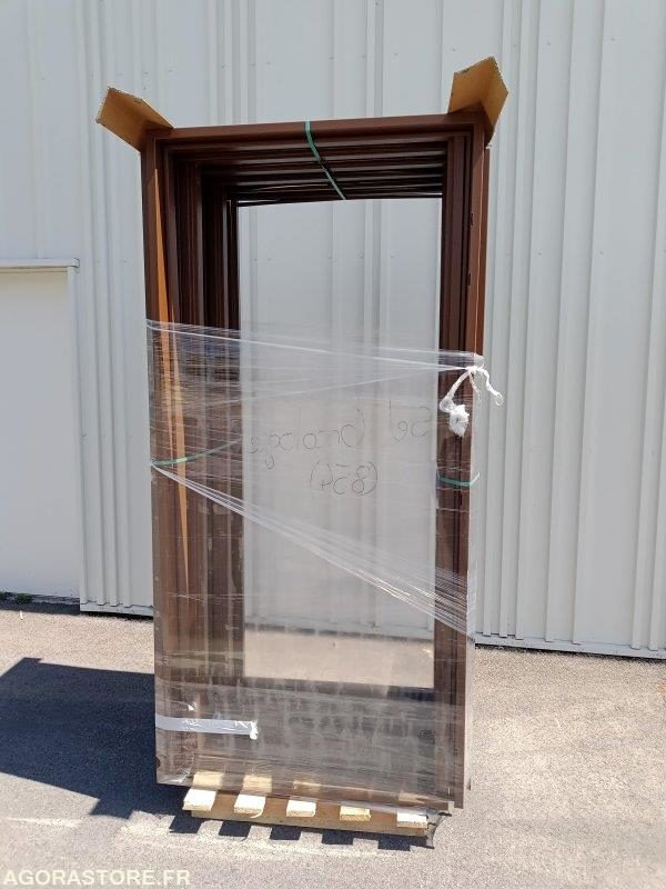 Lot d'huisseries métalliques 930 standard - أدوات ومعدات: صورة 1 Lot d'huisseries métalliques 930 standard - أدوات ومعدات: صورة 1