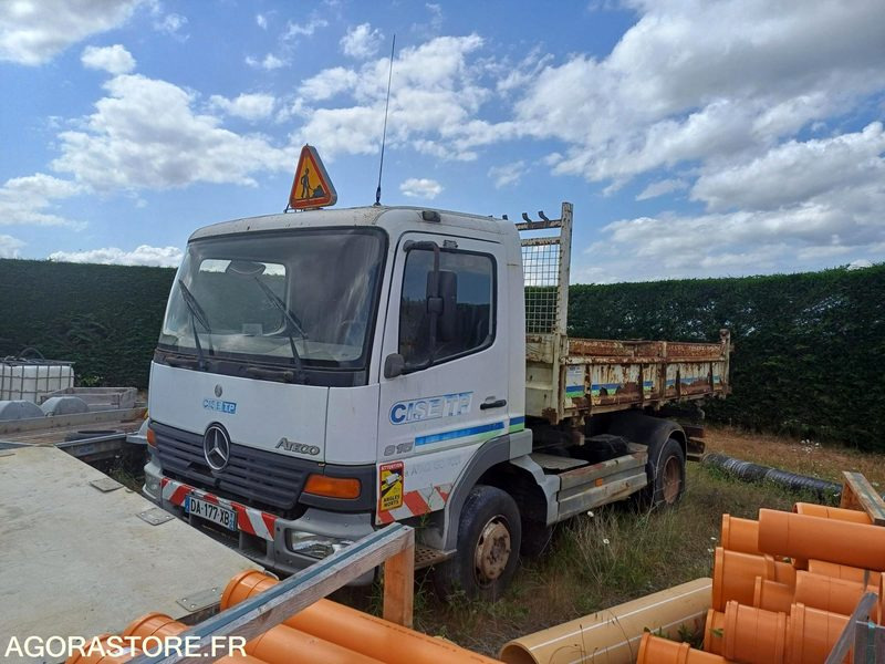 MERCEDES - ATEGO 815 - 2000 / 324 679 KM - DA177XB - شاحنة قلاب: صورة 2 MERCEDES - ATEGO 815 - 2000 / 324 679 KM - DA177XB - شاحنة قلاب: صورة 2