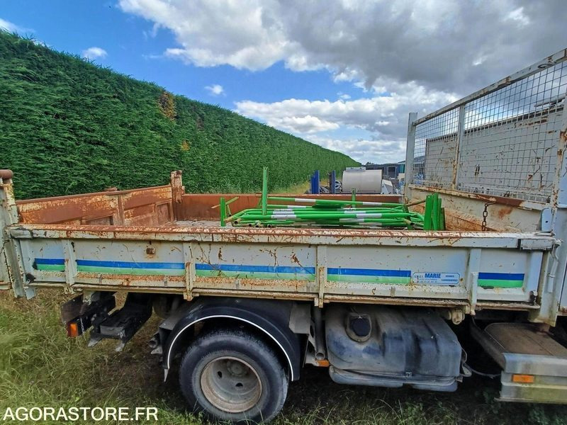 MERCEDES - ATEGO B 918 BENNE AVEC COFFRE - 2002 / 321065KMS (09/2019) - 6487XW14 - شاحنة قلاب: صورة 4 MERCEDES - ATEGO B 918 BENNE AVEC COFFRE - 2002 / 321065KMS (09/2019) - 6487XW14 - شاحنة قلاب: صورة 4