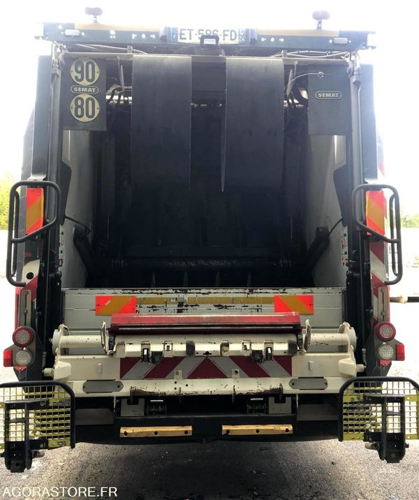 MERCEDES ECONIC (26t, 21 CV, 353 Cv, cabine bus, benne 23m3) - 138948 kms - 2018 - شاحنة قمامة: صورة 5 MERCEDES ECONIC (26t, 21 CV, 353 Cv, cabine bus, benne 23m3) - 138948 kms - 2018 - شاحنة قمامة: صورة 5
