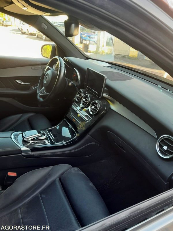 MERCEDES GLC 220 CDI - 2018 - 58648 KM - سيارة دفع رباعي: صورة 4 MERCEDES GLC 220 CDI - 2018 - 58648 KM - سيارة دفع رباعي: صورة 4