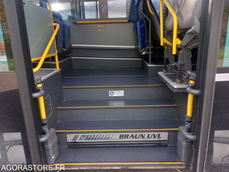 MERCEDES INTOURO N°083146 - حافلة مدرسية: صورة 3 MERCEDES INTOURO N°083146 - حافلة مدرسية: صورة 3